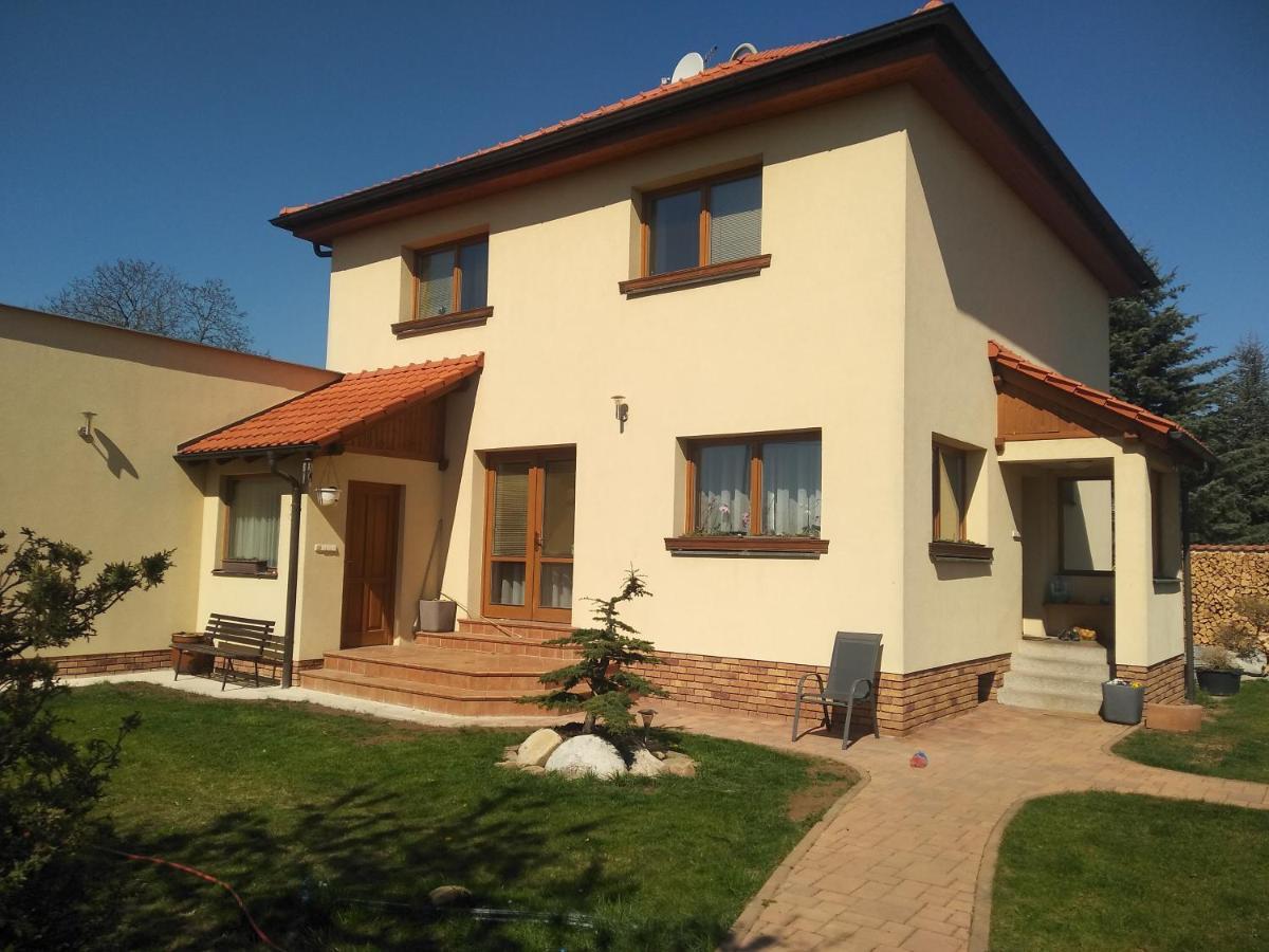 Domo Apartment Středokluky Exteriér fotografie