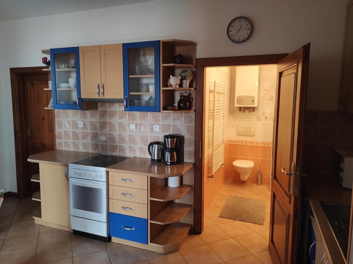 Domo Apartment Středokluky Exteriér fotografie